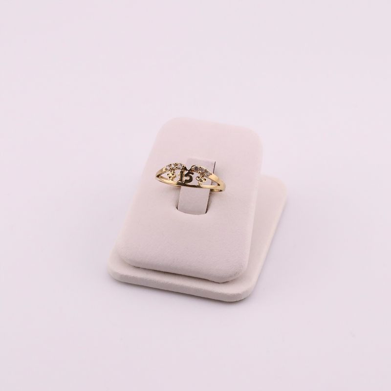 Anillo 15 Años C/p 14k 1.2g #7.5