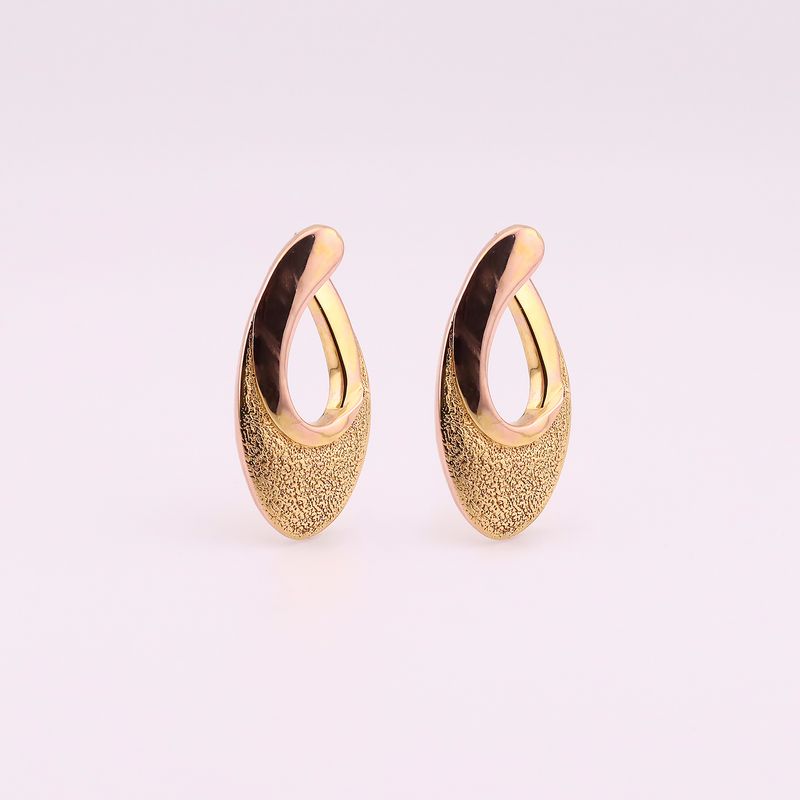 Aretes Ovalo Torcidos  14k 6.6g