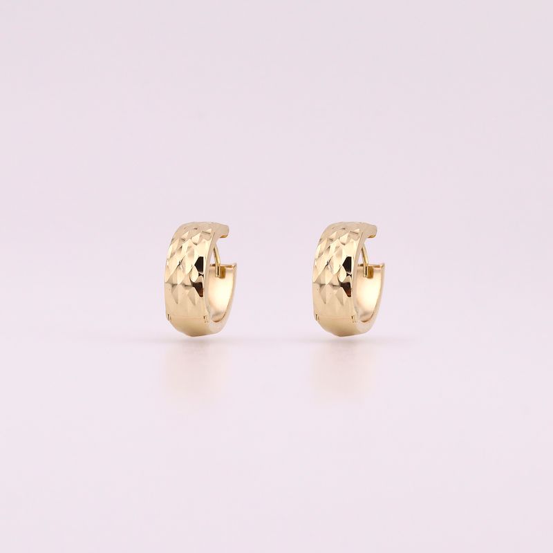 Huggies Diamantados 14k 2.1g
