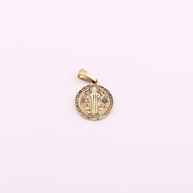 Dije San Benito  14k 2.3g