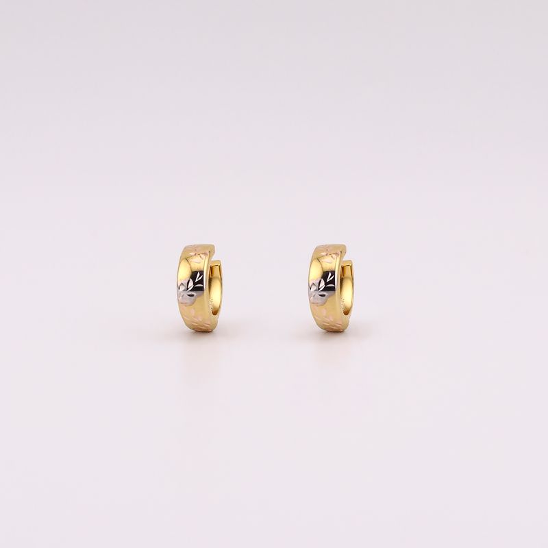 Aretes Huggies Con Diseño 14k 1.3g