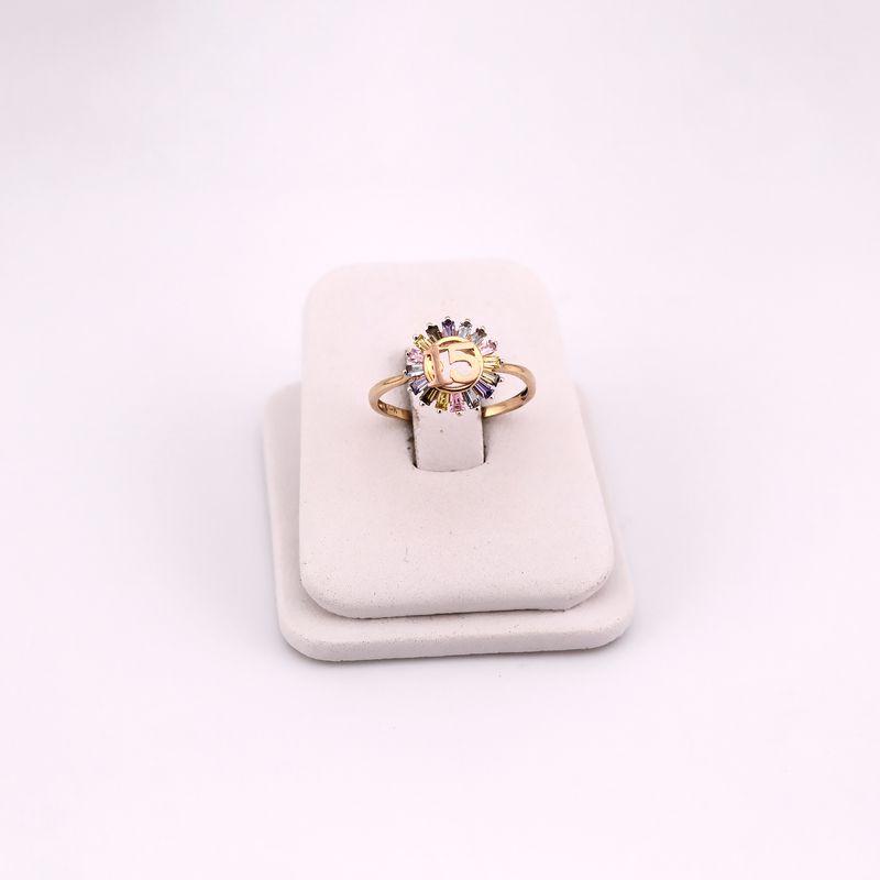Anillo 15 Años C/p Colores 14k 1.6g #6.5