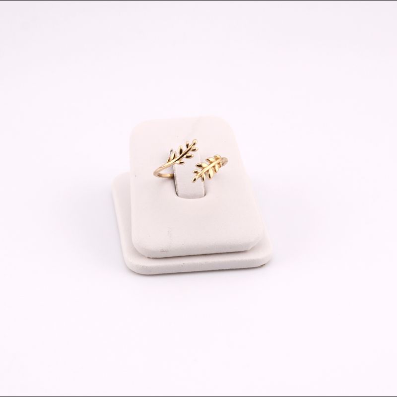 Anillo Hojas Ajustable 14k 1.5g